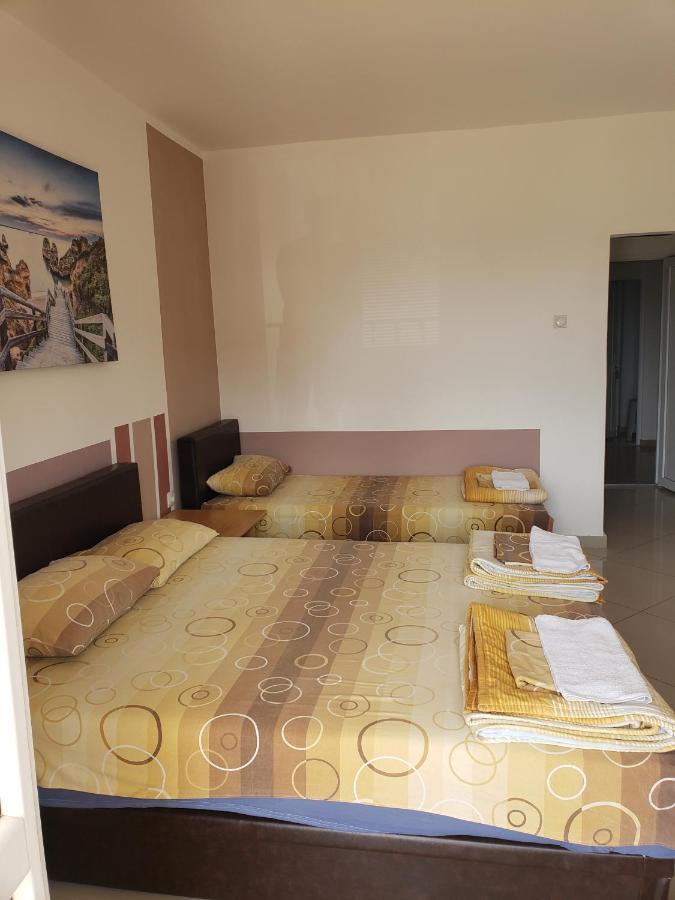 Apartments Petricevic Sutomore Exterior photo