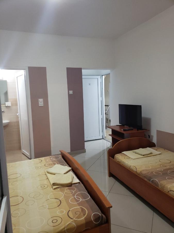 Apartments Petricevic Sutomore Exterior photo
