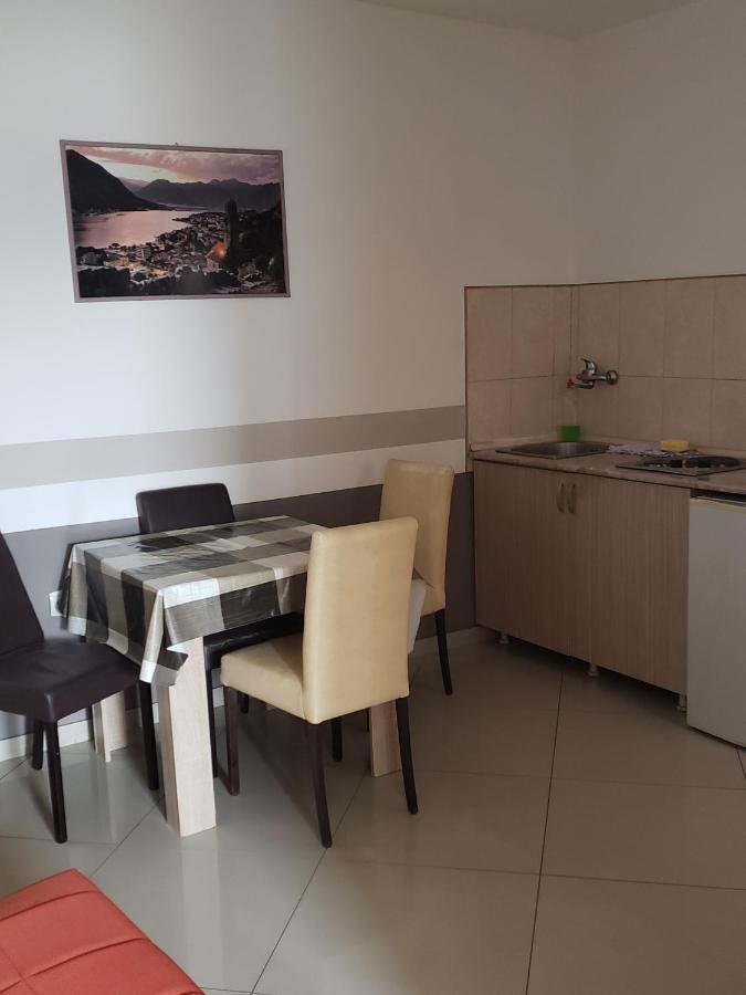 Apartments Petricevic Sutomore Exterior photo