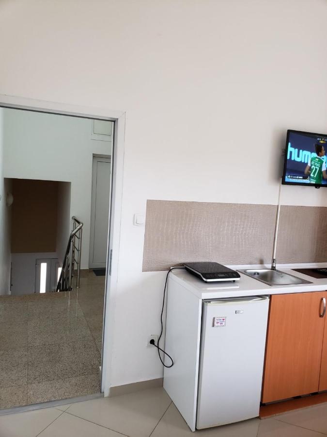 Apartments Petricevic Sutomore Exterior photo