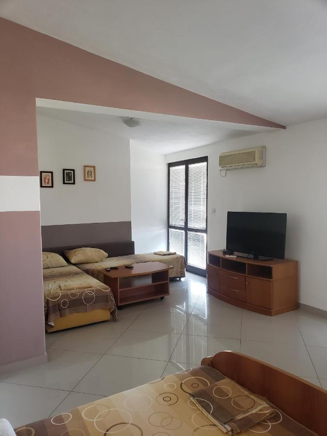 Apartments Petricevic Sutomore Exterior photo