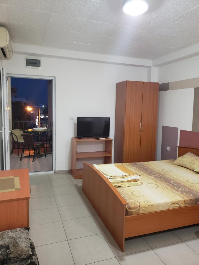 Apartments Petricevic Sutomore Exterior photo